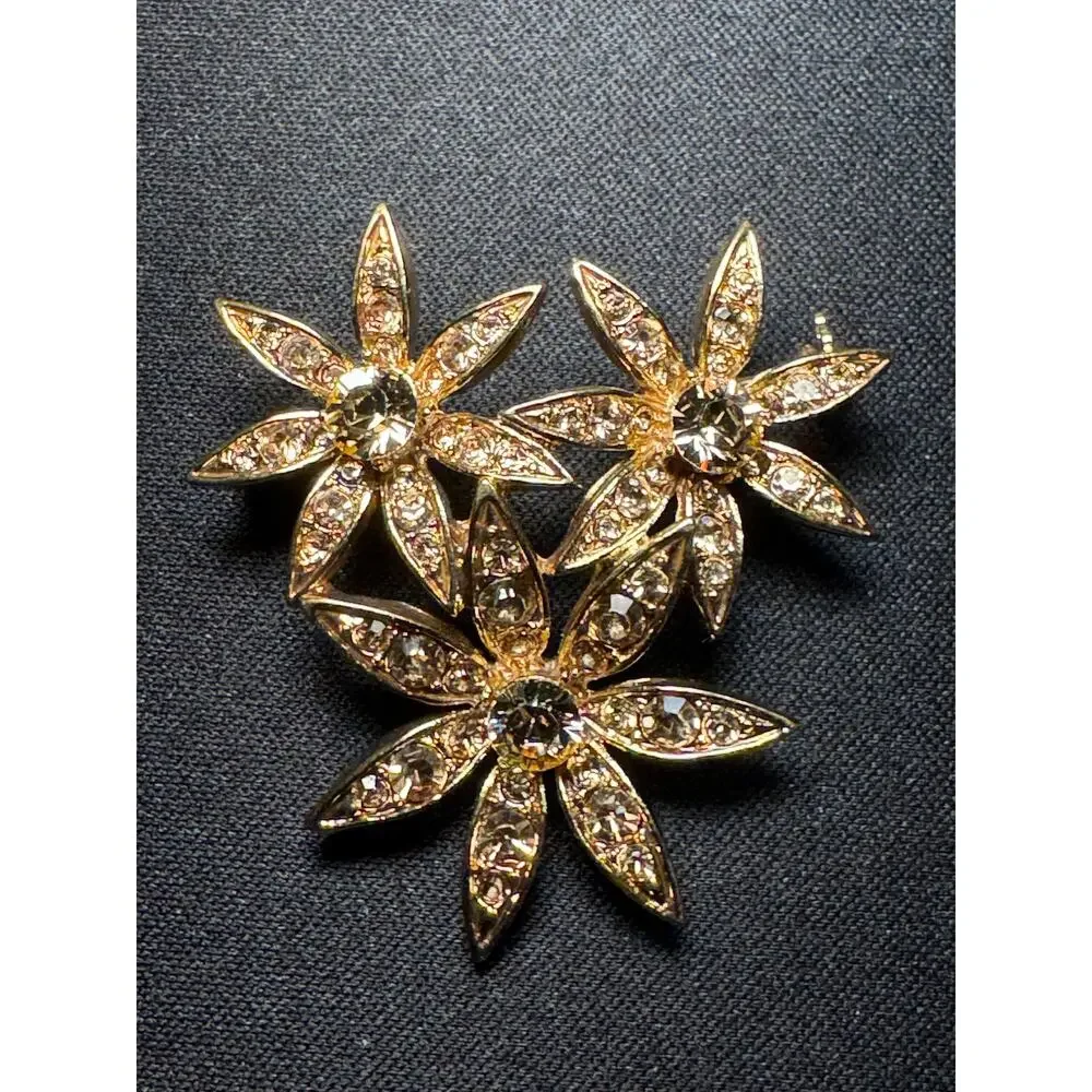 Rhinestone Floral Gold Tone Liz Claiborne Brooch